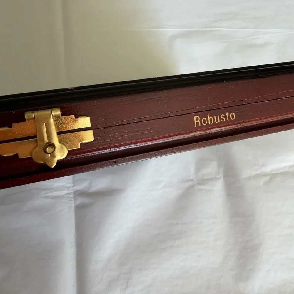 Shakespeare Signature Series Empty Cigar Box